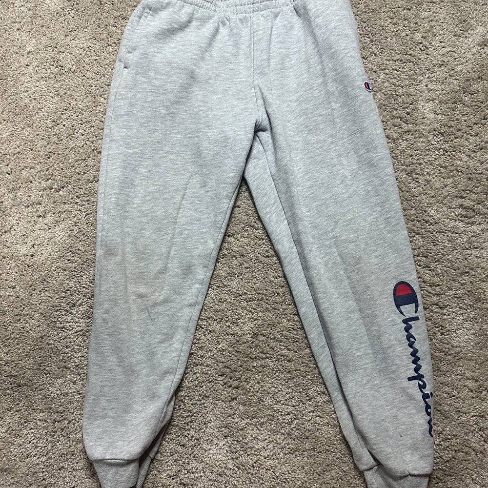 🖤🤍 Light Gray Champion Sweatpants size Large (Boys) 🤍🖤